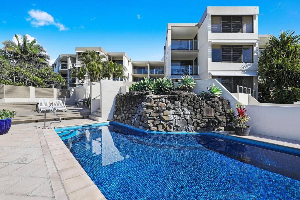Beachside Views 2 Bedroom Apartment Mooloolaba Dış mekan fotoğraf